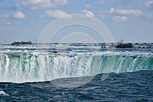 Plunging down: the Niagara River becomes Niagara Falls