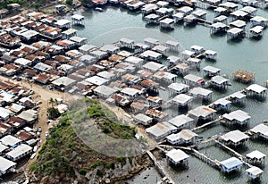 PNG housing at Port Moresby constructed on the water.