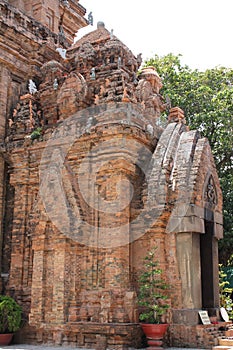 Po Ngar Temple Entrance photo