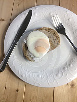 Poached egg on toast