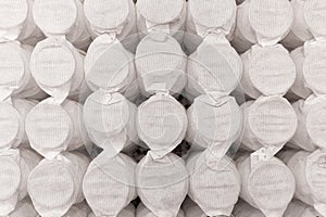 Pocket independent spring sewn in white span-bond mattress base