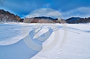 Pocuvadlo lake durig winter