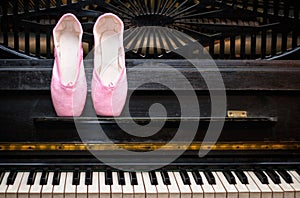 Pointe and piano