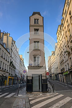 Pointe Trigano, narrow building between Beauregard street and de ClÃ©ry street in Paris photo