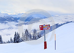 Pointers to the track in the ski resort Laax