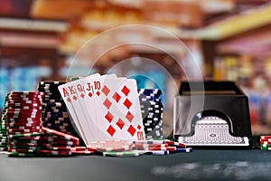 Poker royal flush casino chips