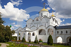 Pokrovsky convent in Suzdal, gold ring
