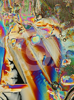 Polarized light on ice