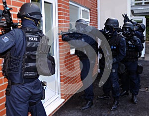 Police SWAT house entry