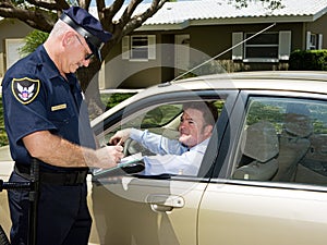 Policía boleto 