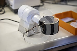 Polishing glasses lens machine