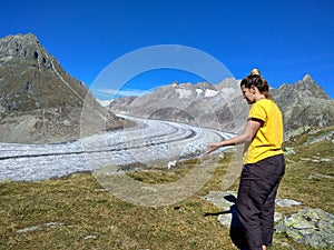 Polluting the hiking trail