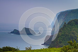 Pololu Valley lookout