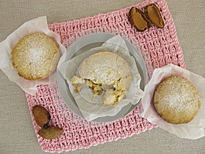 Polvoron with ground almonds