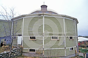 Polygonal barn, Piermont, NH