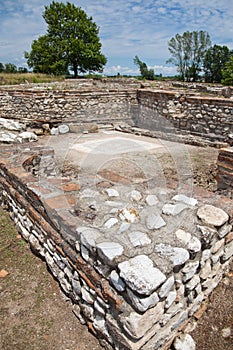 Polygonal Building at Dion