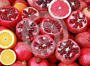 Pomegranats