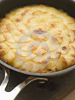 Pomme Anna Cake in a Frying Pan