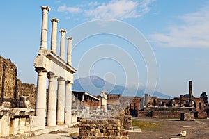 Pompei ruins photo