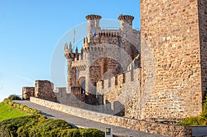 Ponferrada Castle entrance photo