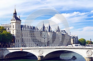 Pont au Change and Conciergerie