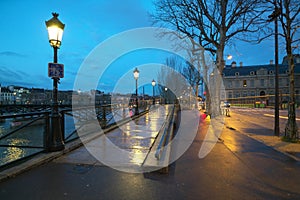 Pont des Arts in the morning