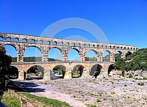 Pont du Gard, Guardia (Italy)