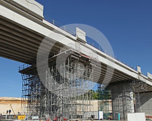 Pont en construction pour la ligne de chemin de fer lgv en France