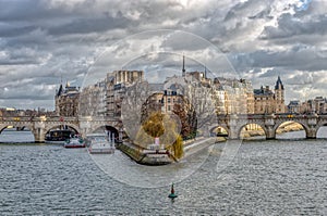 Pont Neuf and ile de la Cite in Paris photo