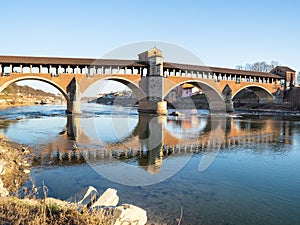 Ponte Coperto ( Ponte Vecchio) Bridge in Pavia photo