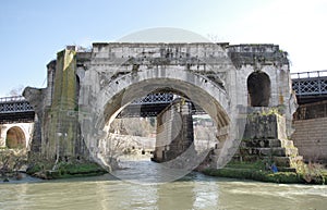 Ponte rotto in Rome photo