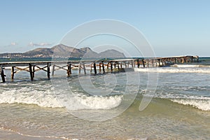 Pontone da Spiaggia da si trova sul baia Maiorca 