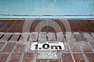 Pool depth sign