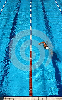 Pool lane vertical