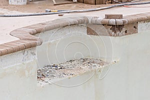 Pool repairs to seat niche
