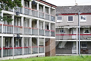 Poor council house flats abandoned in village with bad poverty in Glasgow