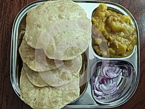 Poori Aloo Bhaji with Onions