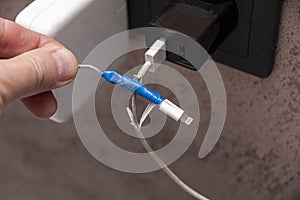 poorly  damaged cable