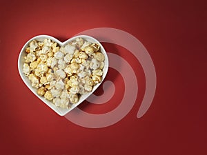 Popcorn heart love cinema - Stock Image