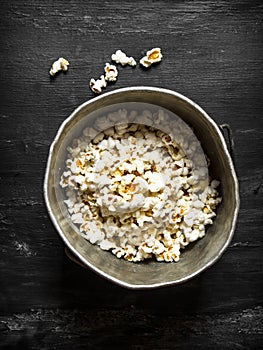 Popcorn in an old pot.