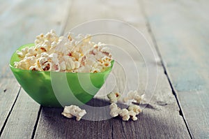 Popcorn in plastic bowl