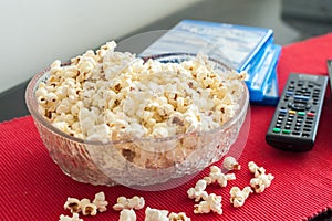Popcorns in a bowl on a table