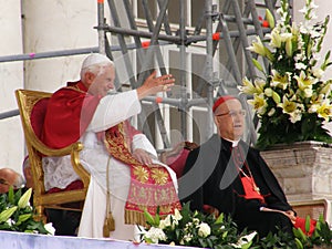 Pope greets the faithful