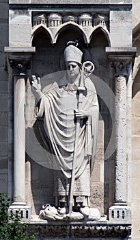 Pope statue photo