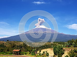 Popocatepetl photo