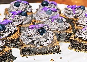 Poppy seed cakes