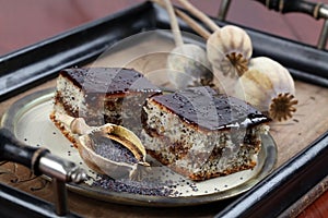 Poppy seed sponge cake with plum jam