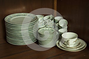 Porcelain dinnerware