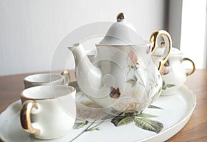 Porcelain set