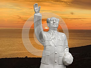 Porcelain statue of Chairman Mao